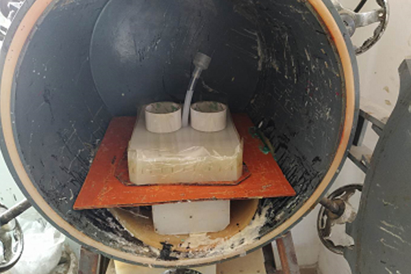 vacuum pressure casting