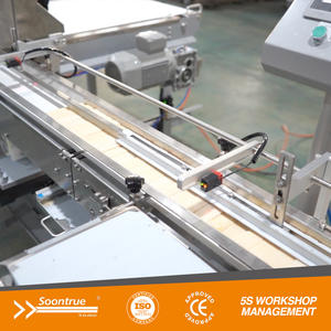 Automatic wafer packaging line