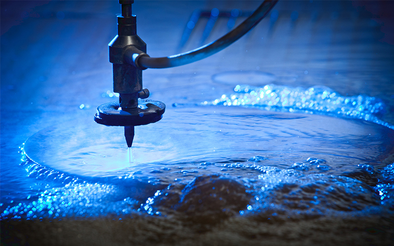 What is the principle of water jet?