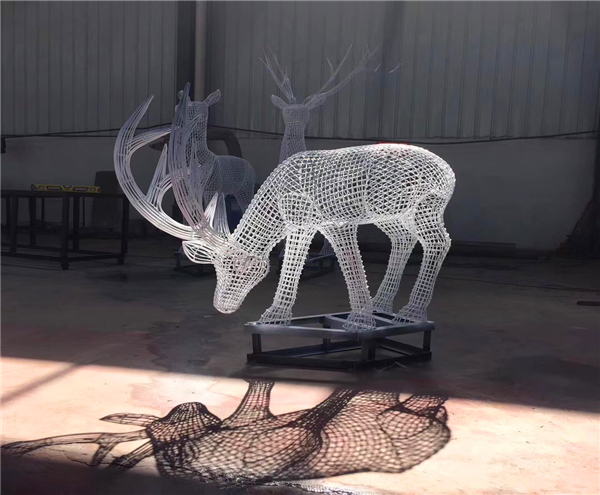 Metal Wire Sculpture