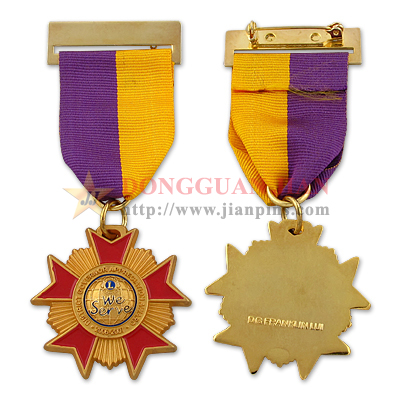 Vojenské medaile a medailony