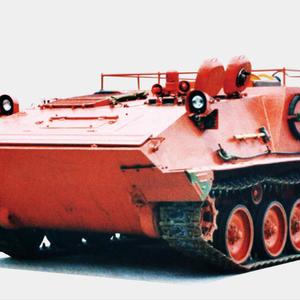 SMARTNOBLE'S Multi-function tracked fire fighting vehicle
