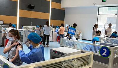 JUNON Switch company organizes employees to inject new crown vaccine