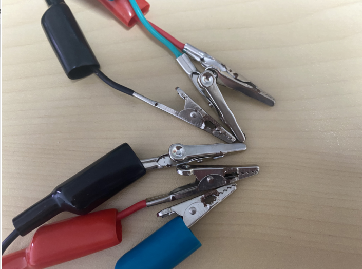 What’s the Best Material for retractable test leads？