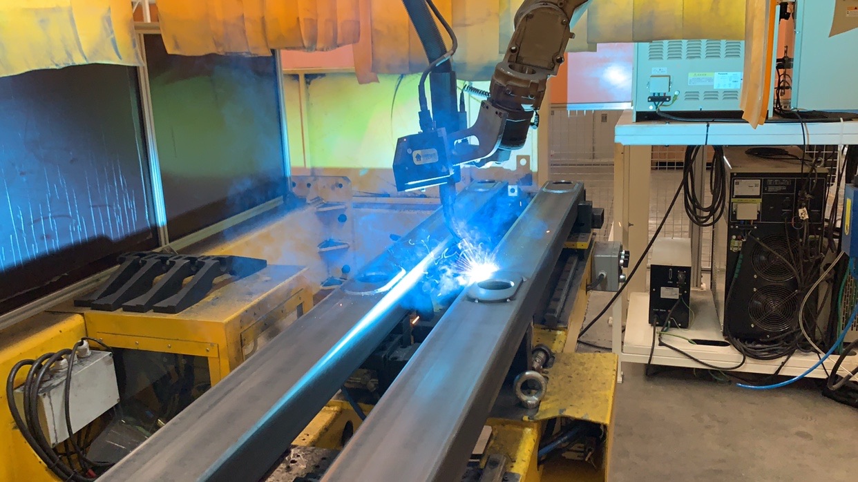 Advantages of Collaborative Use of Welding Robots and Positioners
