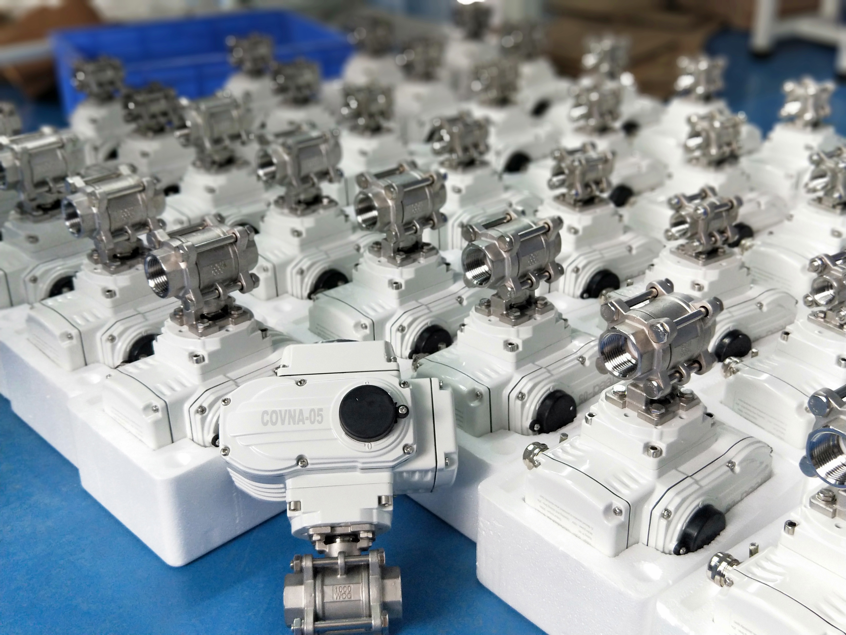 What are the advantages and applications of electric ball valves?
