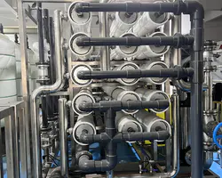 STK Odm 30T Attrezzatura per acqua pura in acciaio inossidabile Purificazione dell'acqua di mare Miglior sistema di osmosi inversa Impianto di trattamento chimico dell'acqua