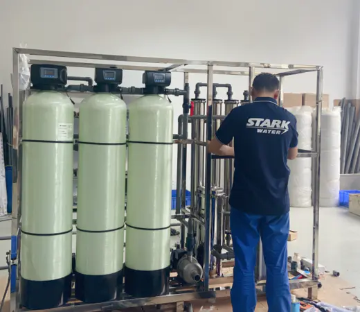 Fábrica OEM/ODM Água potável Desmosa de água reversa Sistema de purificação de água FRP cartucho de segurança cartucho de tratamento de água filtro máquinas de tratamento de água