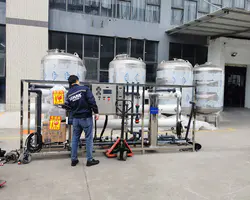 STK-9T RO Système de traitement de l’eau Machine d’osmose inverse commercial Système d’osmose inverse