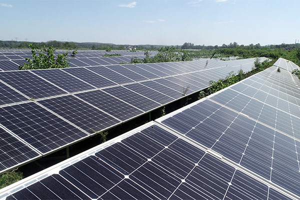 Development and design of photovoltaic power station