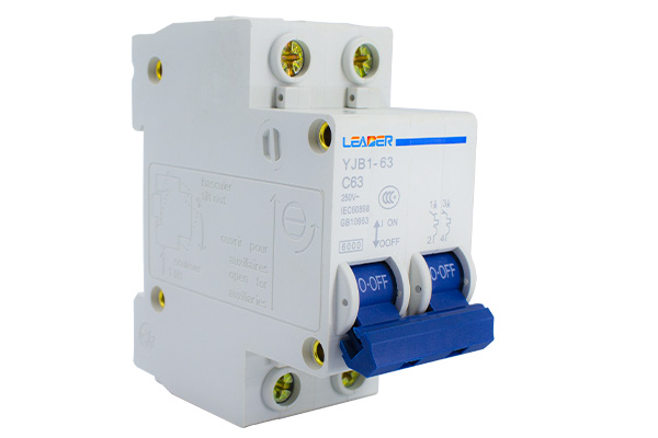 Precautions for installation and use of photovoltaic DC miniature circuit breakers