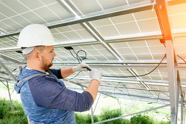 ¿Cómo instalar conectores solares?