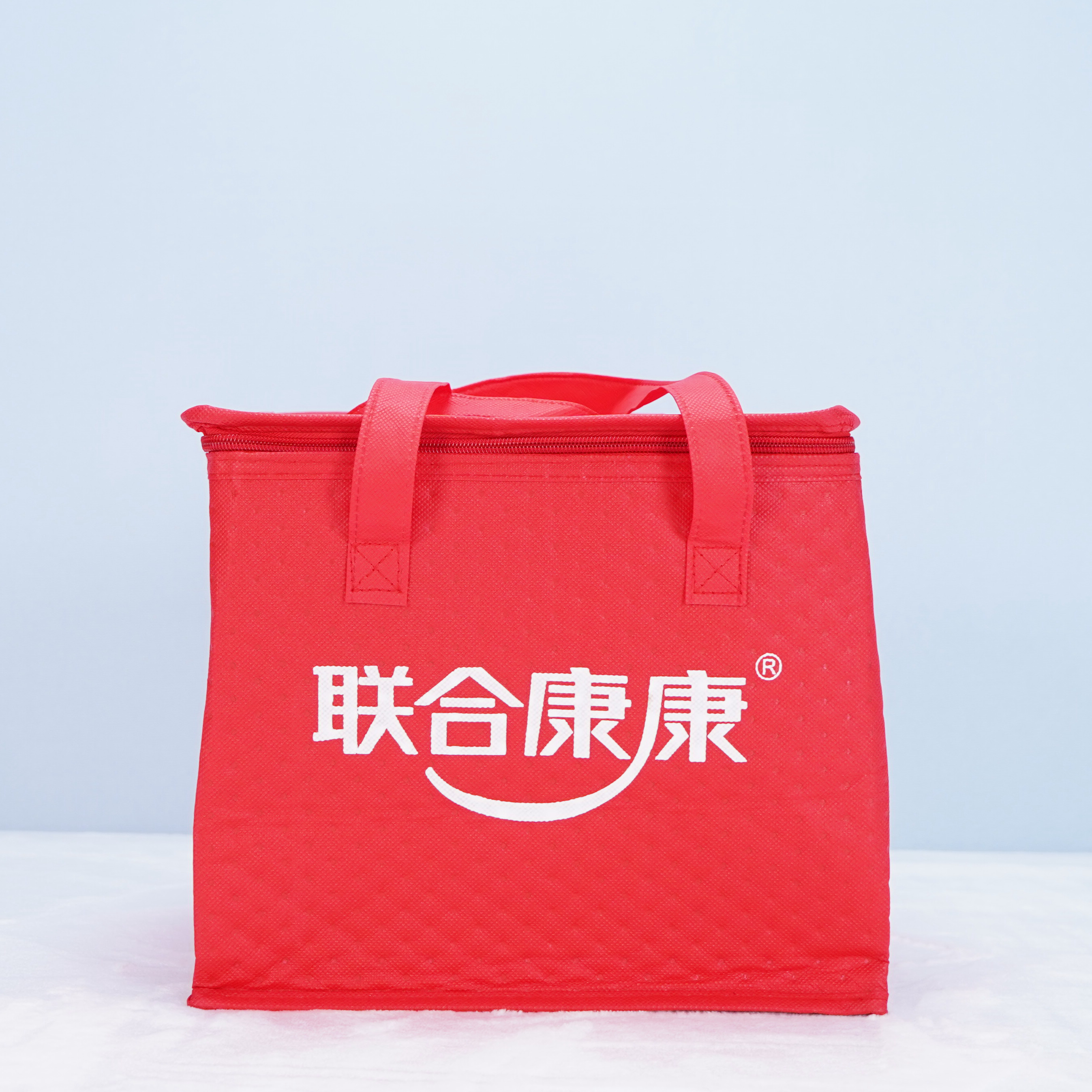 //v4-upload.goalsites.com/760/image_1652692170_Silk-printing-Heat-transfer-printing-Hand-Sewing-PP-non-woven-fabric-with-hot-stamping-2mm-foam-alumium-cooler-bag-thermal-bag-1-2-(10).JPG