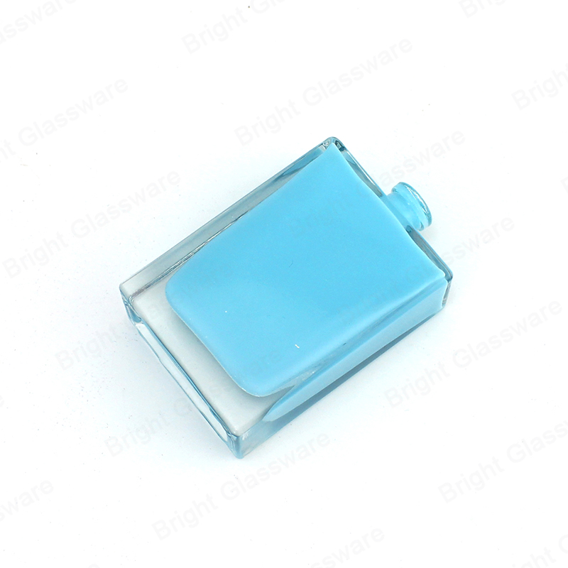 スキンケアのための贅沢な青いガラス香水瓶