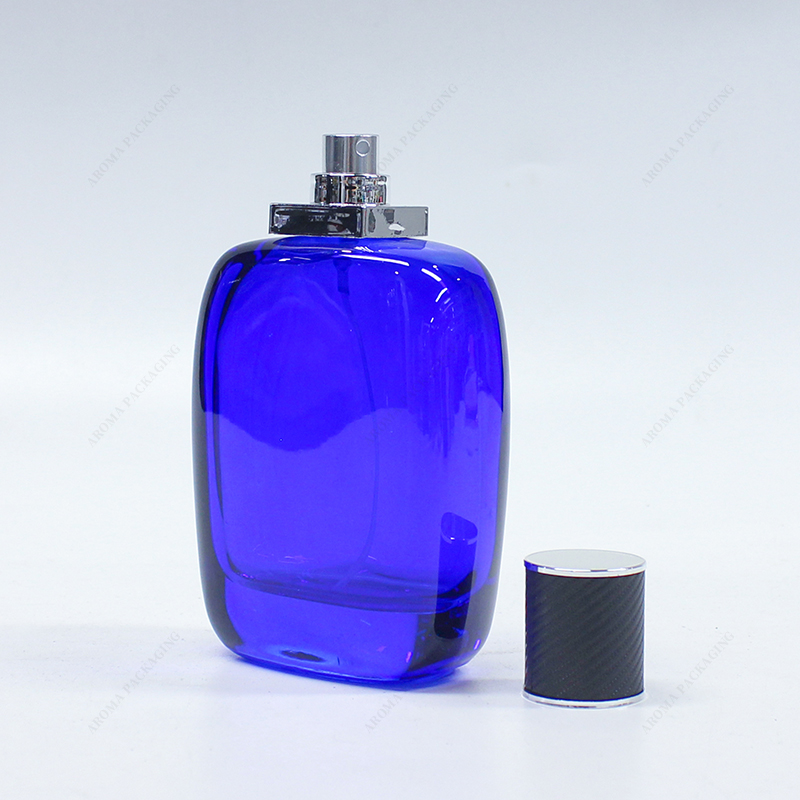 ふた付き青いガラス香水瓶