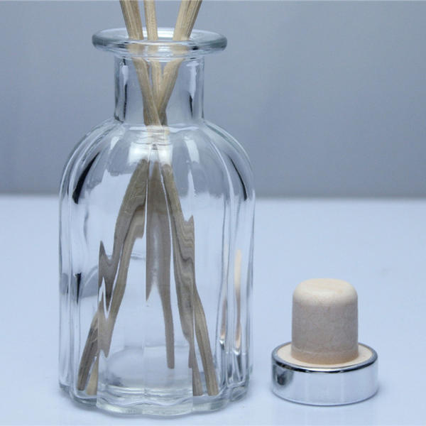 Hot Sale Clear Glass Diffuser Bottle With Gold Silver Rubber Lid For Home Deco