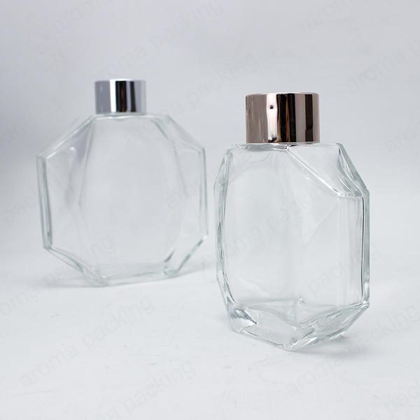 High Quality Custom Shape Luxury Clear Diffuser Bottle With Metal Lid For Fresh Air