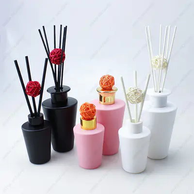 Factory Made Luxury Matte Black White Round Diffuser Bottle With Screw Lid