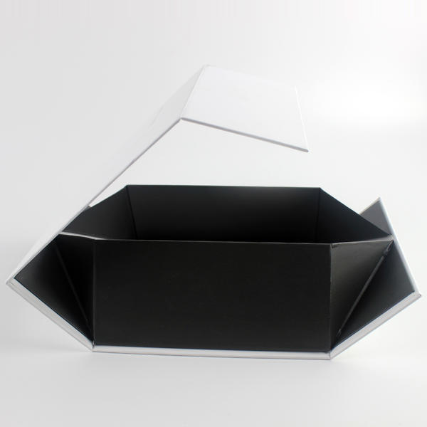 Luxury Black And White Delicate Gift Box,Inner Black Or White,For Gift To Family And Friends