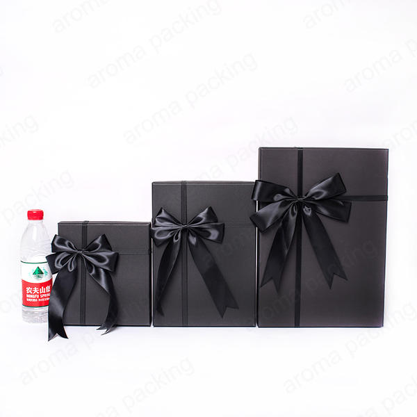 Luxury Black Delicate Gift Box With Custom Color Ribbon For Family Friend