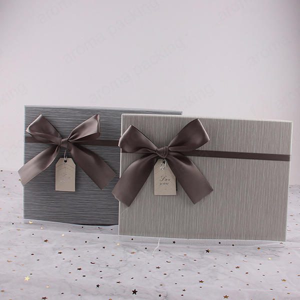 Factory Wholesale Luxury Reusable Green Grey Paper Boxes For Gifts Packaging With Ribbon