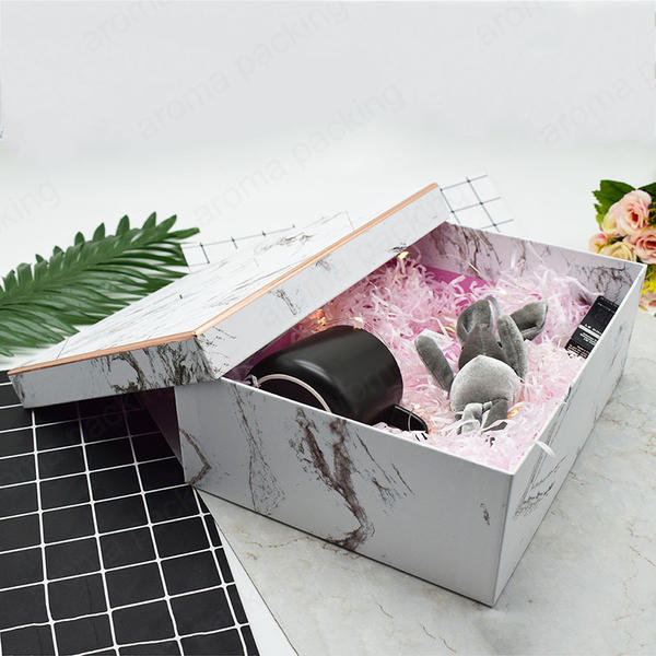Ink And Wash Style White Gift Boxes Wholesale With Lid For Christmas Birthdays
