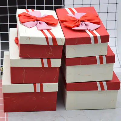 結婚式、包装、プレゼント、誕生日のための花嫁介添人の提案赤いギフトボックスサプライヤー