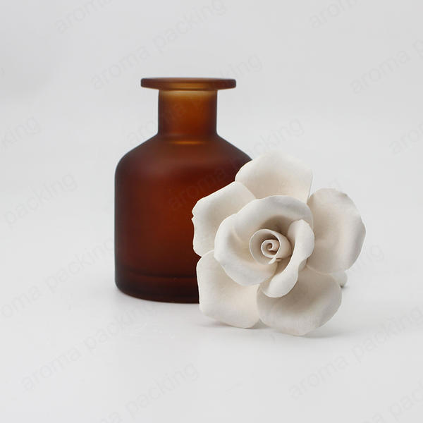 Wholesale UV Protection Round Bottom Amber Glass Diffuser Bottle With Gypsum Diffuser