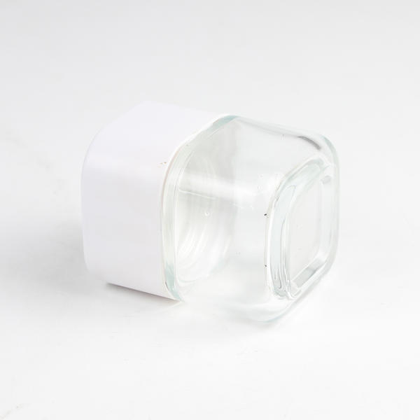 Wholesale Custom Shape 30ml 50ml 100ml 150ml Glass Cream Jar With Plastic Cap