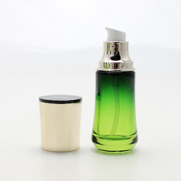 Free Sample For Gradient Green Round Glass Perfume Bottle With Pump For Skin