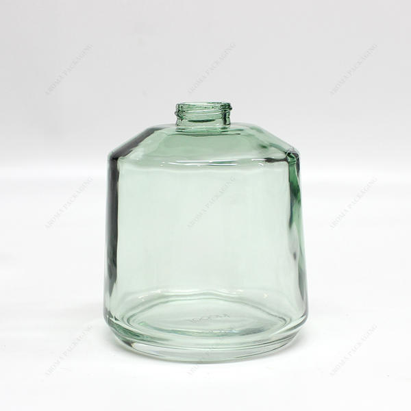 Free Sample 97*103mm Round Green Glass Lotion Bottle With Metal Pump