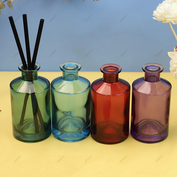 New Style Reed Diffuser Bottle Red Green Amber with Dry Flowers