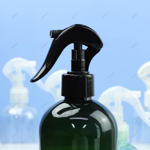 Convenient and Reusable Plastic Lotion Bottle Clear Green with Custom Pump