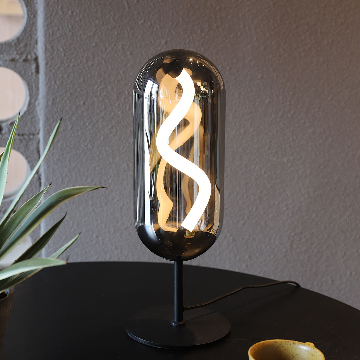 TL-20064 Fragile Lilly Led Table Lamp 