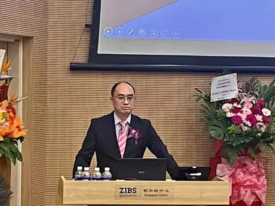 ZIBS与NUS商业分析与运营学院签署合作备忘录，首个海外中心落户新加坡
