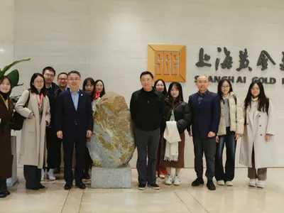 ZIBS生态丨ZIBS法律与金融研究室赴上海黄金交易所调研