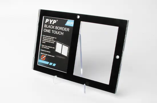 Présentation du support magnétique UV One Touch à bordure noire 35PT à 2 cartes : élever la protection des cartes à un niveau supérieur