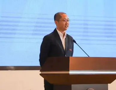 Wang Cheng Tells China's Business Story