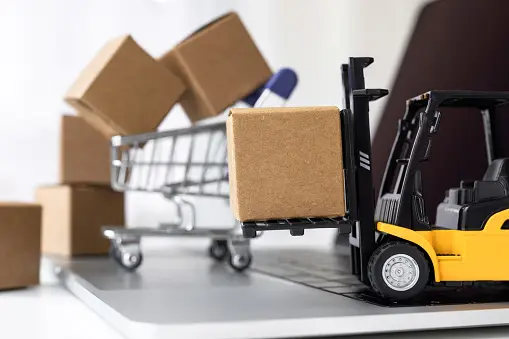Custom Ecommerce Warehouse Loading/Unloading Operations